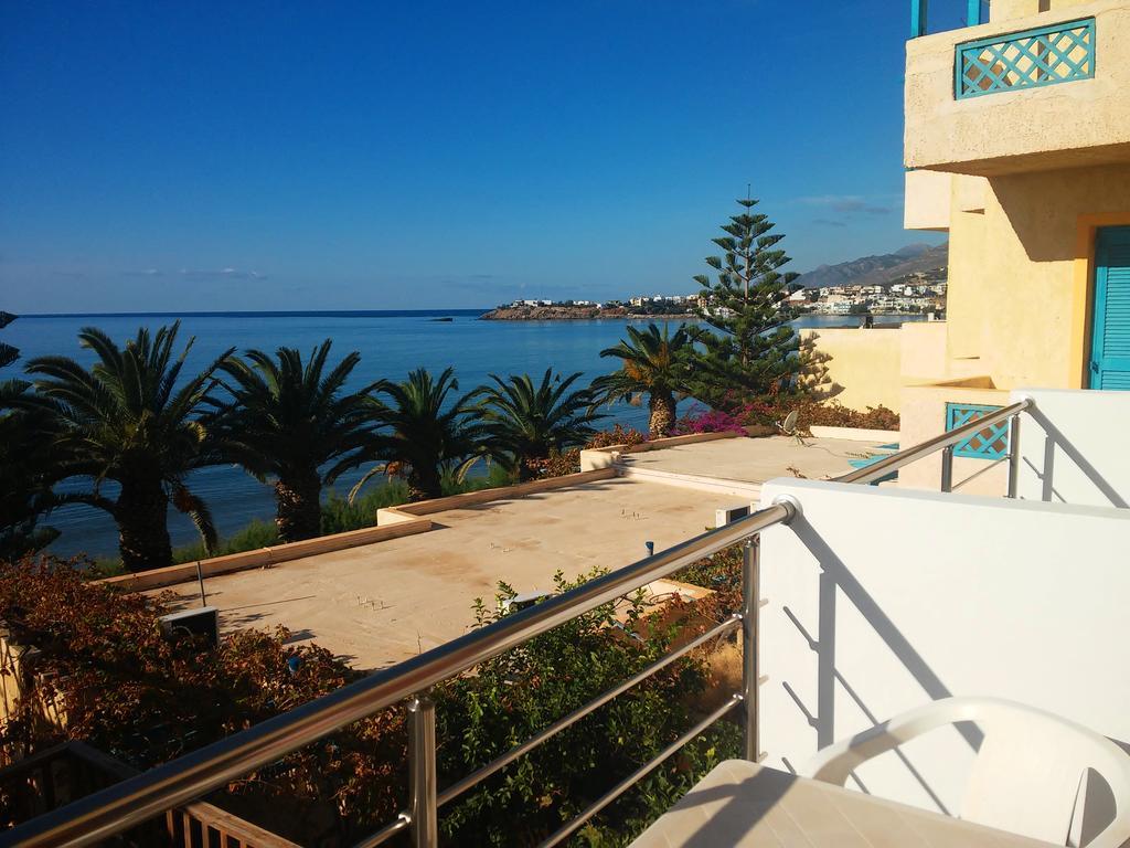 Blue Ocean Apartments Makrýgialos Exterior foto